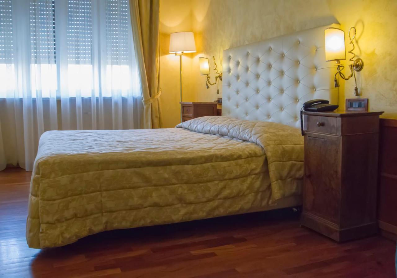 Hotel Continental Turin Ngoại thất bức ảnh