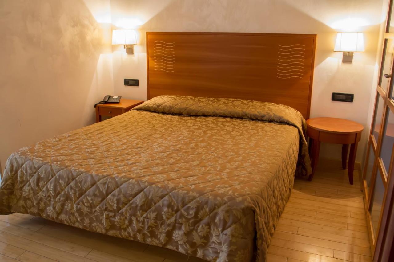Hotel Continental Turin Ngoại thất bức ảnh
