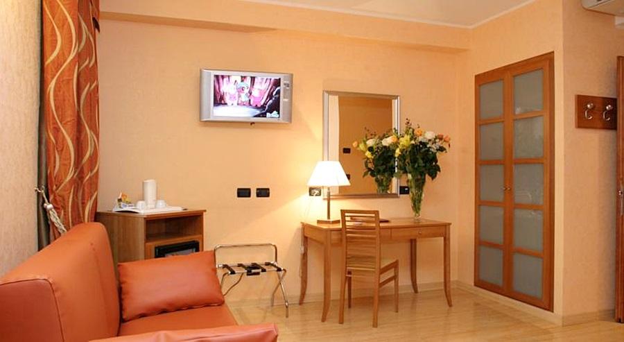 Hotel Continental Turin Phòng bức ảnh